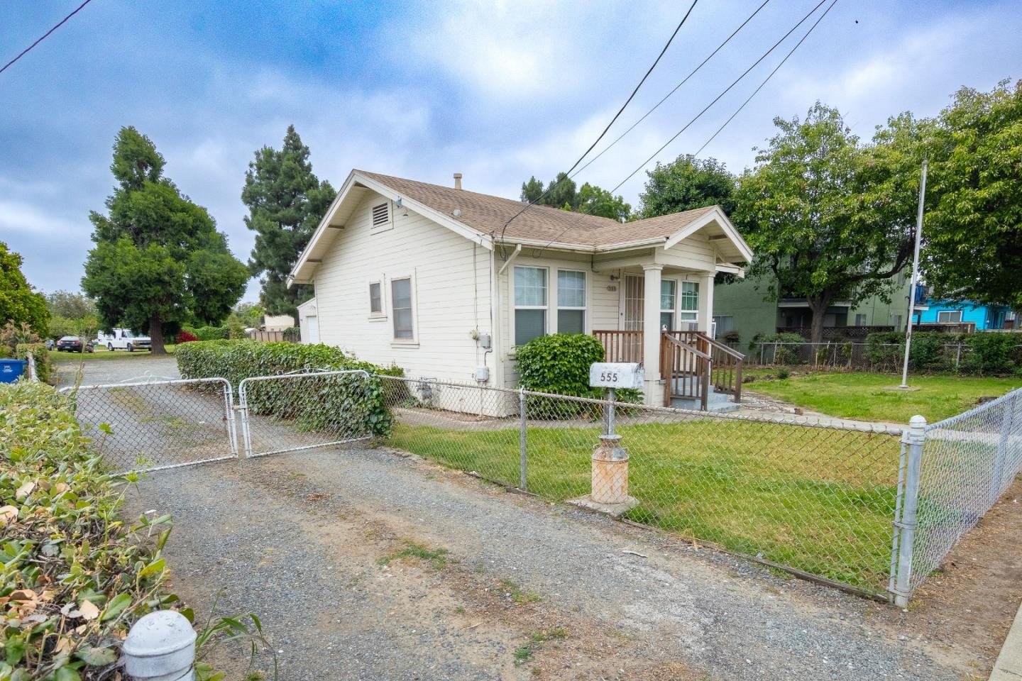 Property Listings in HAYWARD