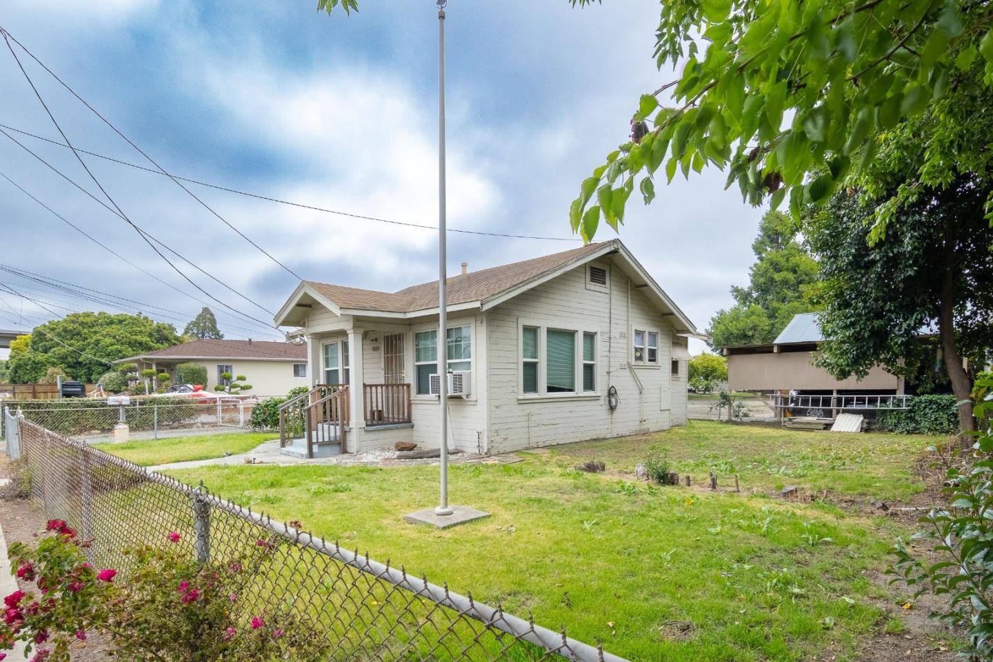 Property Listings in HAYWARD
