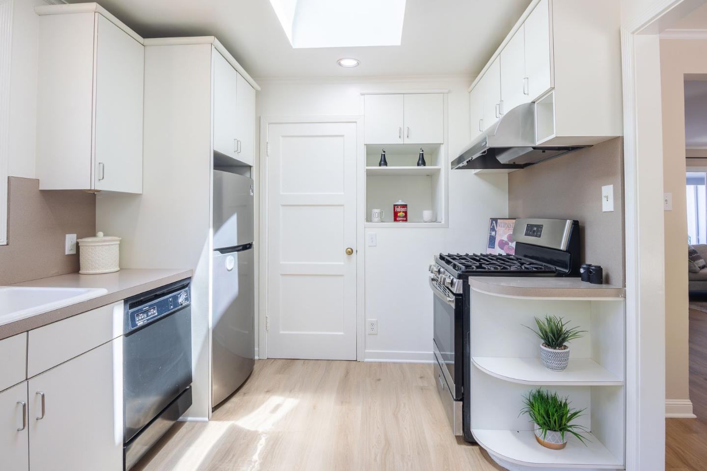 Real estate listings in DALY CITY