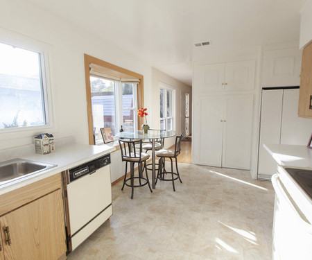 2550 Fleetwood Dr., San Bruno, CA - Thumbnail Image #11