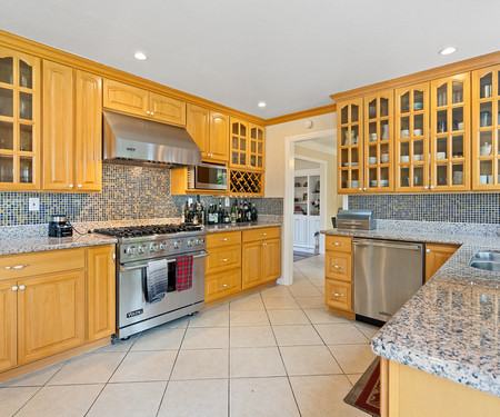 1016 Springfield Dr., Millbrae, CA - Thumbnail Image #16
