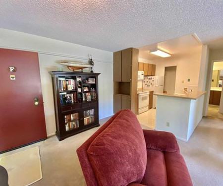 149 Piccadilly PL. #f, San Bruno, CA - Thumbnail Image #4