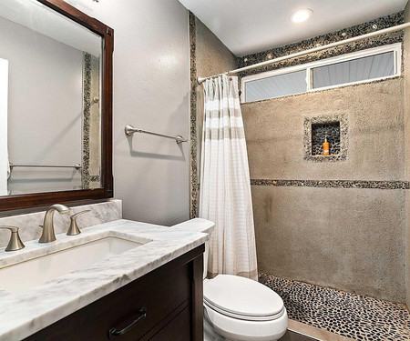 921 Woodlake Dr., Cardiff by the Sea, CA - Thumbnail Image #4