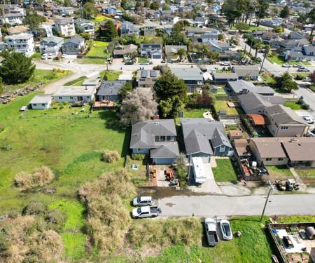 230 Madrid Ave, El Granada, CA - Thumbnail Image #3