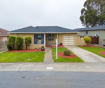 1720 Sweetwood DR, Daly City, CA - Thumbnail Image #3