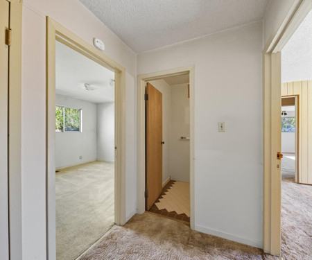 1621 Connecticut DR, Redwood City, CA - Thumbnail Image #24