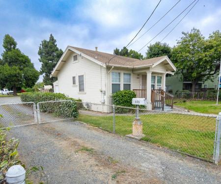 555 Laurel Ave, Hayward, CA - Thumbnail Image #2