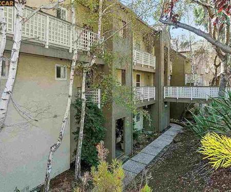 Real estate in Hayward