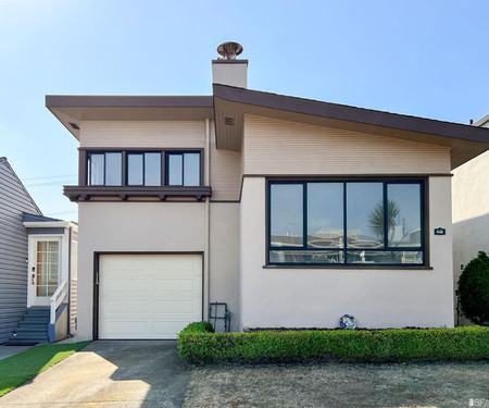 Real estate listings in Daly City