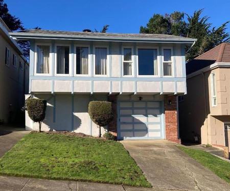Real estate listings in Daly City
