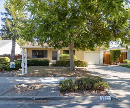 Property Listings in Redwood City