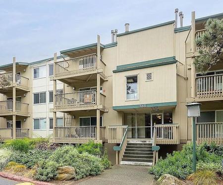 Real estate listings in Daly City