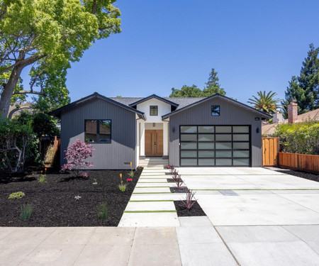 Real estate listings in San Carlos