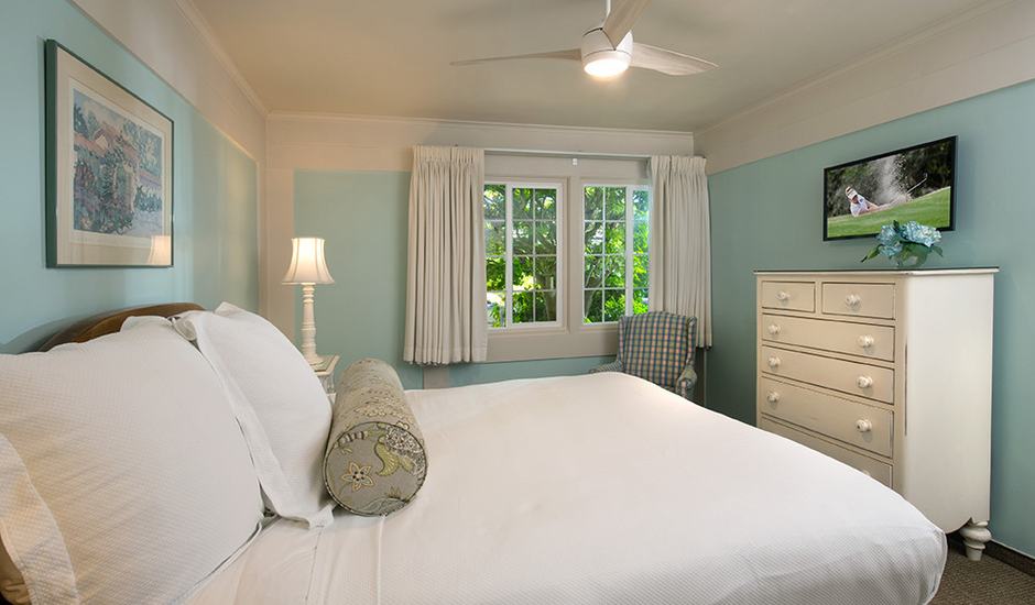 King Cottage Suite, Kitchen, Fireplace, Pet-Friendly - Image #4