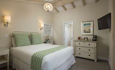 Image about Deluxe Queen Room