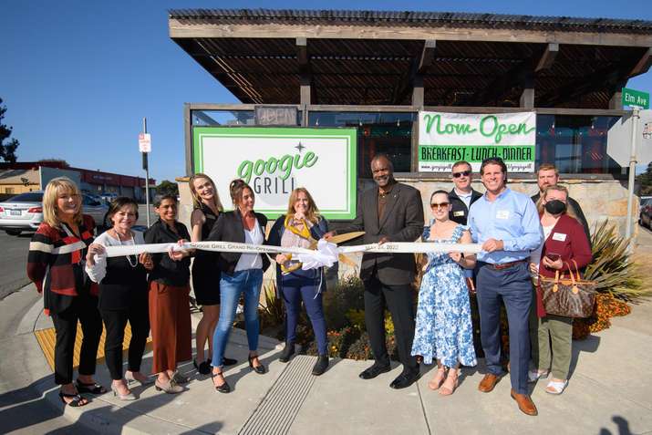 Googie Grill - Grand Re-Opening: Image #1428