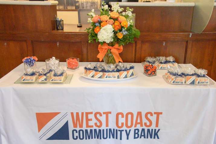 West Coast Community Bank Ribbon Cutting: Image #3114