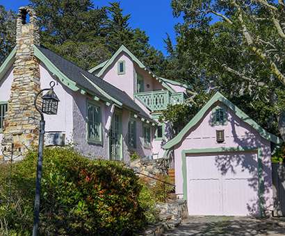 Image of Pink Cottage