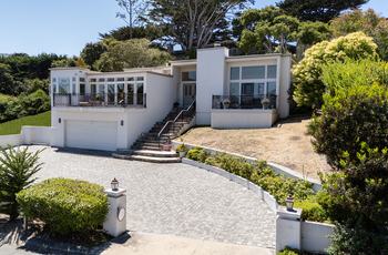 Luxury Houses for sale in Carmel