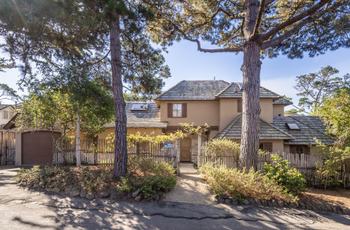 Luxury Houses for sale in Carmel-by-the-Sea