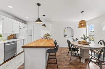 Luxury Homes in Marina