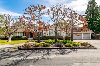Luxury Homes for sale in Salinas