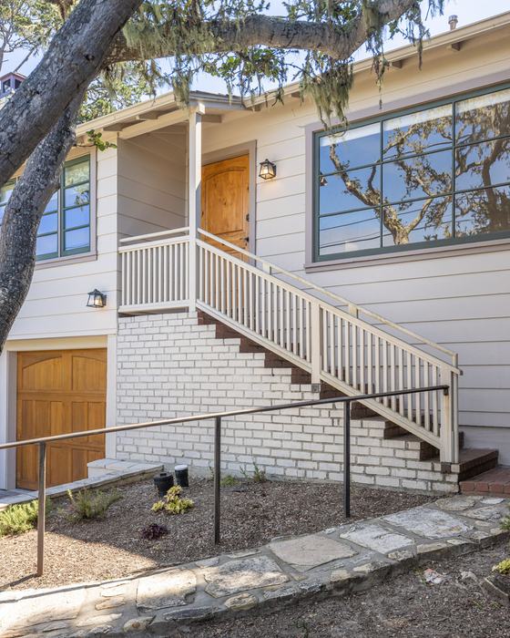 $4,700/month