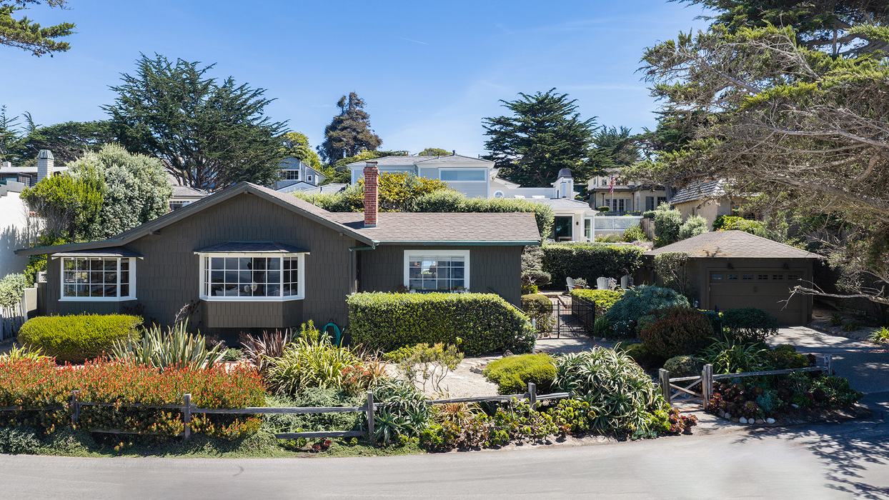 Scenic 2 NE of 11th, Carmel-by-the-Sea
