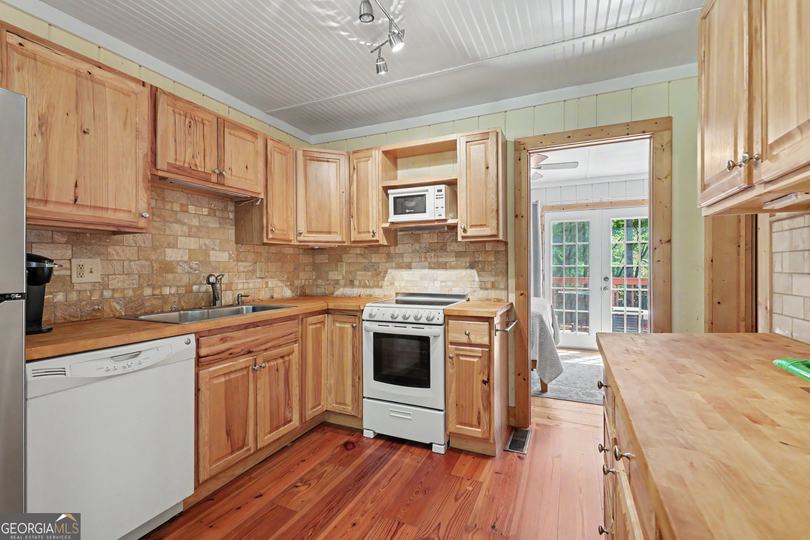82 Buckeye LN, Clayton, GA - Image #12