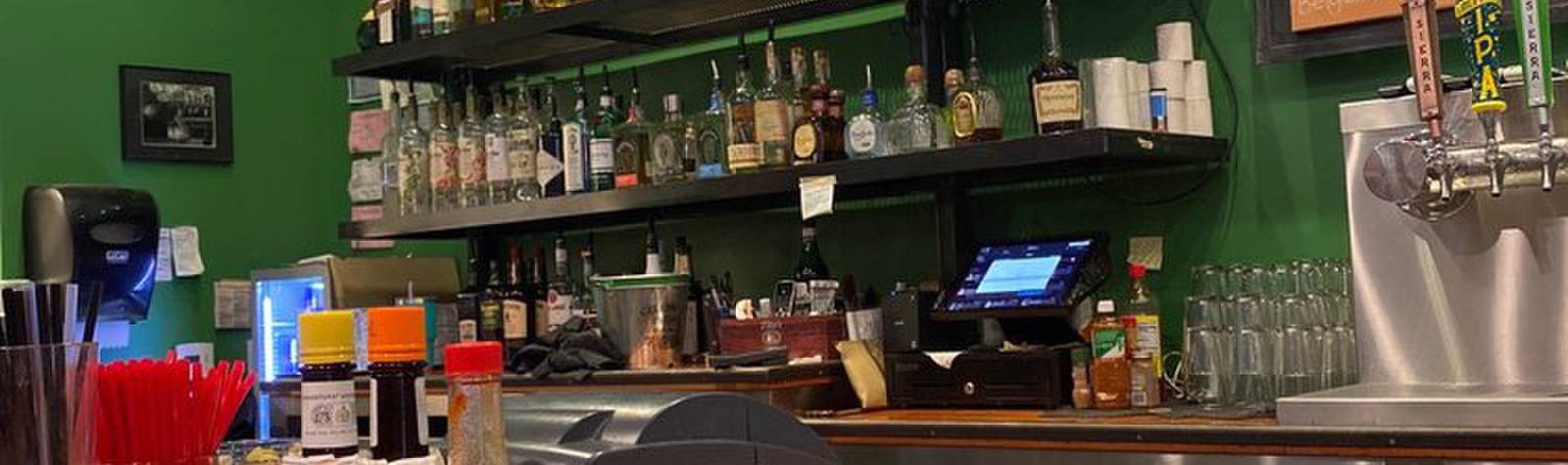 Bella's Sports Pub