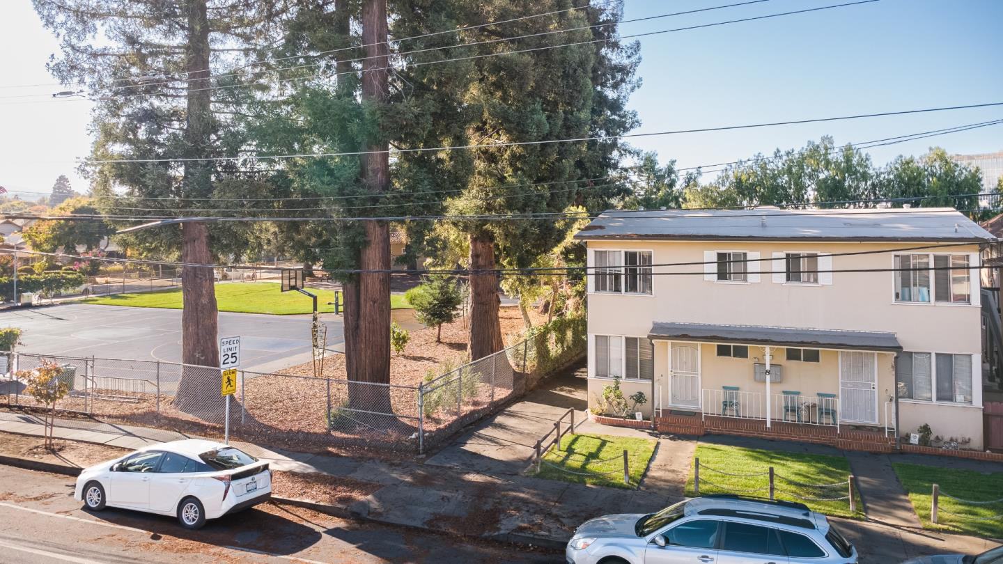 Property Listings in BURLINGAME