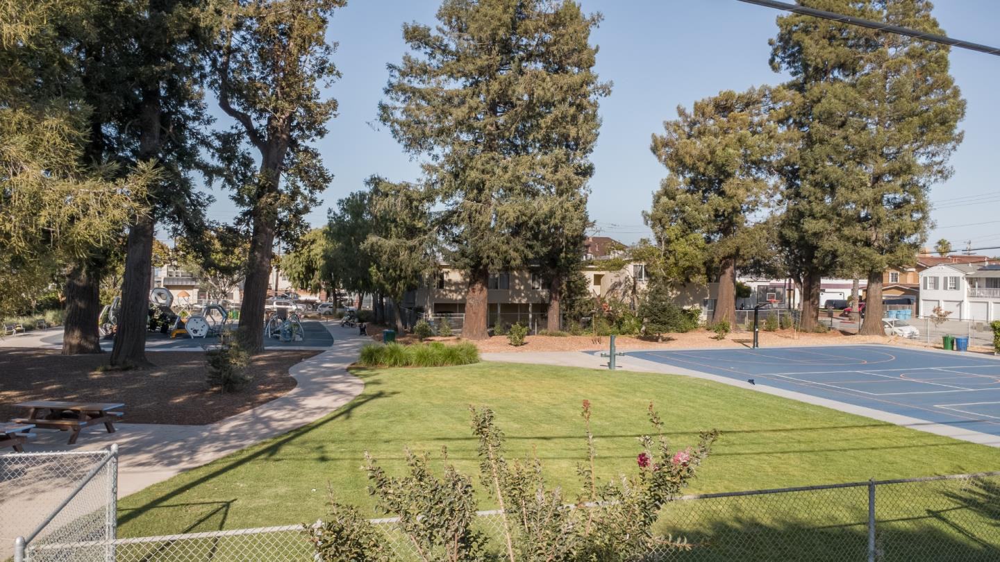 Property Listings in BURLINGAME