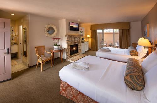 Image about Horizon Inn : Two Queen Beds with Fireplace