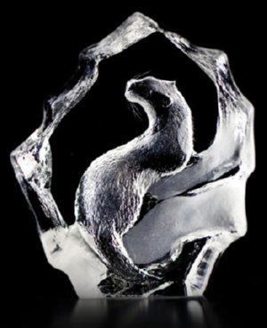 Mats Jonasson River Otter- Miniature Crystal Etching MJ 88126