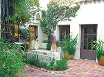 El Paseo Courtyard