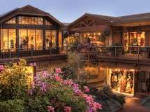 Carmel Plaza Courtyard