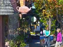 Carmel's Ocean Avenue