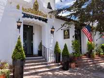 Cypress Inn Exterior