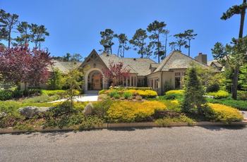 Real estate in Pebble Beach