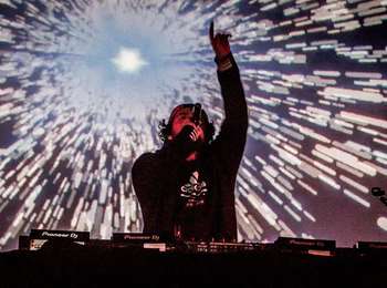 Deorro 11.23.18: Image #101