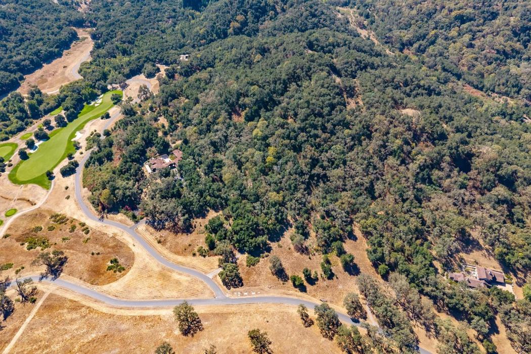 2 Arroyo Sequoia, Carmel