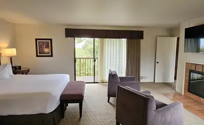 Adobe Inn, Carmel-by-the-Sea
